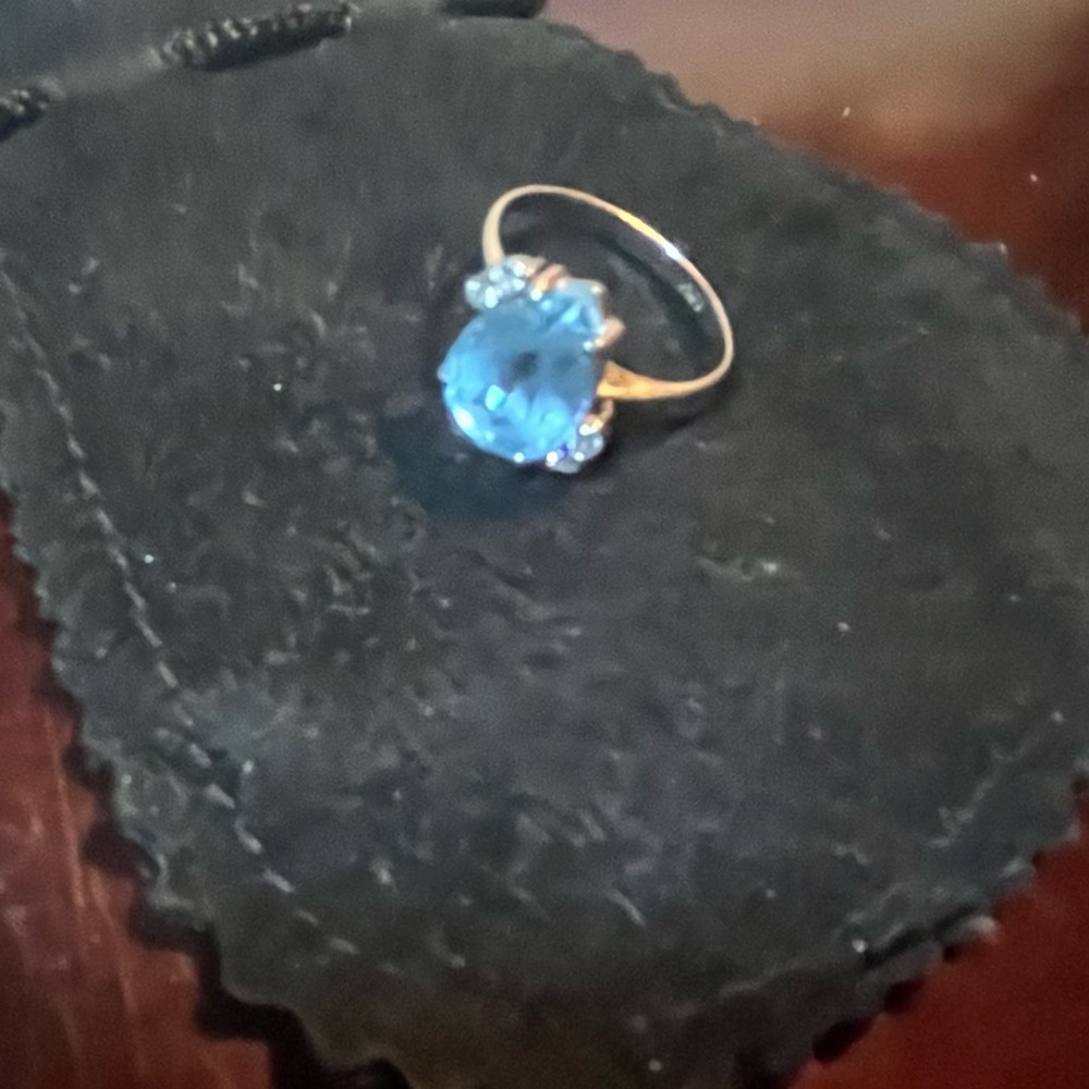 Brazilian Aquamarine 3.90 Carat Engagement Ring